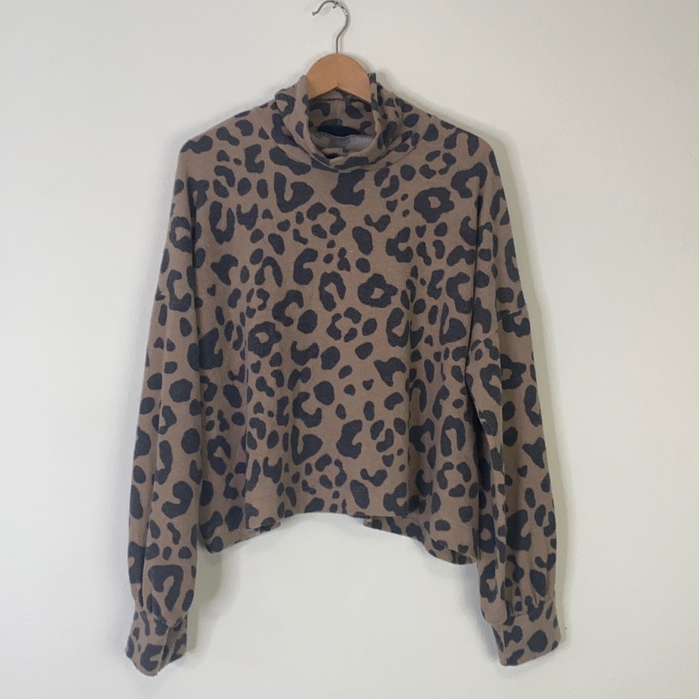 Crop sweater